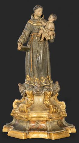 1439   -  Lote 1439: Escuela Española ff. S. XVIII
"San Antonio con El Niño"
Pequeña escultura de terracota policromada, dorada, policromada y estofada. 