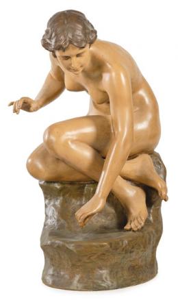 1497   -  Lote 1497: E. Tell y Friederich Goldscheider Viena h. 1900
"Desnudo Femenino"
Figura en terracota policromada