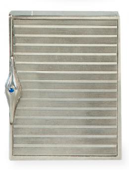 Lote 1509: Caja rectangular de plata española punzonada 1ª Ley