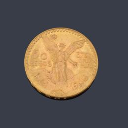 Lote 2436: Moneda de 50 pesos Mexicanos en oro de 22K.