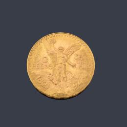 Lote 2439: Moneda de 50 pesos Mexicanos en oro de 22K.
