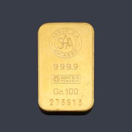 2451   -  Lote 2451: Lingote en oro de 24 K de 100 grs. 