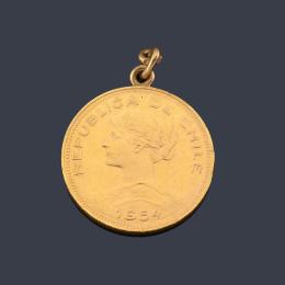 2453   -  Lote 2453: Moneda colgada de 100 Pesos República de Chile en oro de 22 K.