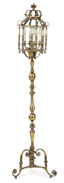 1254   -  Lote 1254: Farol de pie de bronce dorado y cristal primera mitad S. XX.