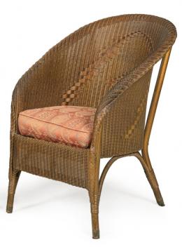 1031   -  Lote 1031: Butaca en madera de ratán y asiento tapizado. S. XX