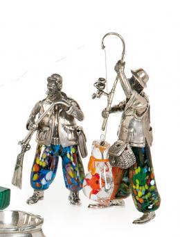 Lote 1164: Dos pescadores de plata italiana de Ancini y cristal de Murano.