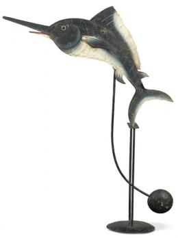Lote 1545: Tentetieso pez espada en hierro pintado