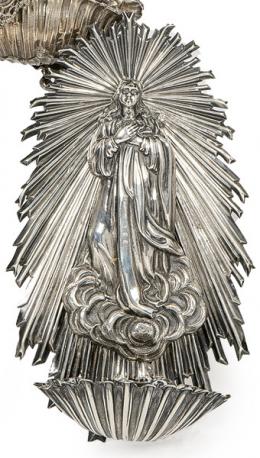 1136   -  Lote 1136: Pila de agua bendita de plata española punzonada "M. CAR_", ByR, Barcelona ff. S. XIX.