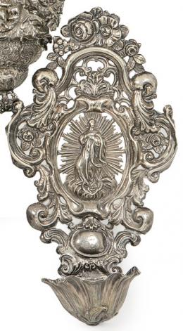 1138   -  Lote 1138: Benditera de plata con Virgen Inmaculada