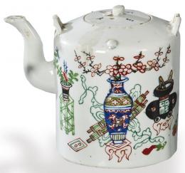 Lote 1442: Tetera de porcelana china con esmaltes polícromos, Dinastía Qing S. XIX.
