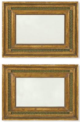 Lote 1036: Pareja de marcos de espejo siguiendo modelos del S. XVII en madera moldurada, pintada y dorada.
S. XX