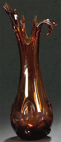 Lote 1112: Jarrón de cristal de Murano soplado en color ámbar