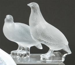Lote 1153: Pareja de perdices de cristal helado modelo de Marc Lalique h. 1945-60.