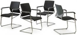 Lote 1325: Conjunto de cuatro sillas cantilever modelo Sito 240/3 de Wilkhahn