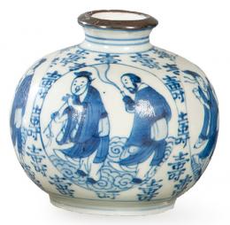 Lote 1364: Pequeño vaso esférico de porcelana china azul y blanco Dinastía Qing S. XIX.