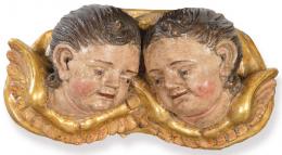 Lote 1540: Dos querubines de madera tallada, policromada y dorada, España S. XVIII.