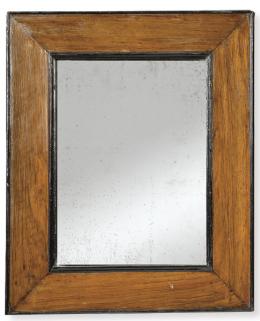 Lote 1042: Marco de espejo en madera de nogal con moldura exterior ebonizada. S. XX