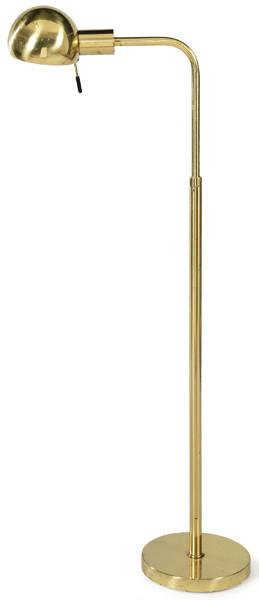 Lote 1326: Lámpara de pie regulable en altura en latón fabricada por Metalarte para Hansen Lamps. New York (1960-1969).
