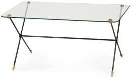 Lote 1362: Posiblemente Jacques Adnet, mesa de centro rectangular modelo X-Base. Con patas de metal cromado con aplicaciones de bronce. Estructura en forma de X, con tapa de vidrio