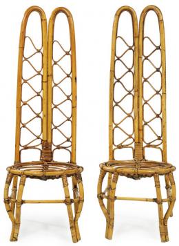 Lote 1368: Pareja de sillas de Riviera, siguiendo modelos de Dirk Van Sliedrecht para Rohe Noordwolde, con respaldos altos de doble arco y asiento redondo en madera de bambú y ratán.
Francia, años 60