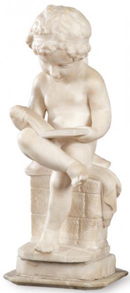 Lote 1548: Siguiendo a Charles Gabriel Sauvage conocido como Lemire (Francia 1741-1827)
"Niño Sentado Leyendo un Libro", en alabastro tallado, Italia ff. S. XIX.