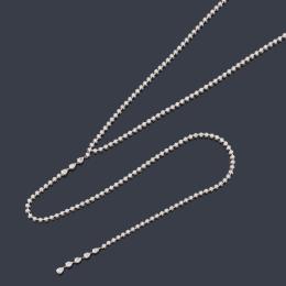 Lote 2287
Collar riviére con diamantes talla brillante y perilla de aprox. 7,19 ct en total.
