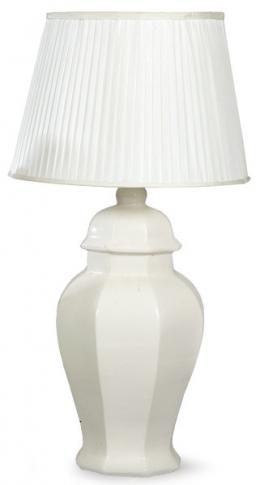 Lote 1109: Lámpara de mesa tipo tibor en loza esmaltada en blanco