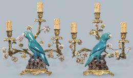 Lote 1250: Pareja de lámparas de mesa de bronce dorado y porcelana Alemania S. XIX.