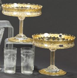 Lote 1341: Pareja de copas de cristal tallado a la rueda y dorado al fuego primer tercio S. XX.