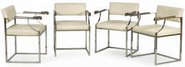 Lote 1411: Jose Luis Perez Ortega (1949) Diseño para ARTESPAÑA 2003. Fabricante ArtesMoble.
Conjunto de 10 sillas del modelo “Sillón Frailero” 