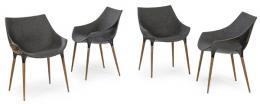 Lote 1417: Philippe Starck (1949) para Cassina
Conjunto de cuatro sillas modelo Passion con caparazón en nailon teñido en negro con acabado brillante y tapicería de tela acolchada, sobre patas en madera de fresno color nogal americano.