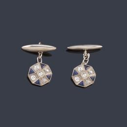 Lote 2313: Gemelos 'art decó' con diseño octogonal con diamantes talla antigua y zafiros calibrados. Años '30.