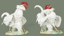 Lote 1051: Pareja de gallos de pelea en porcelana pintada y esmaltada de C. Martinu. Con marca en la base
España, años 50