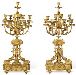 Lote 1083: Pareja de candelabros de bronce dorado, Francia S. XIX.