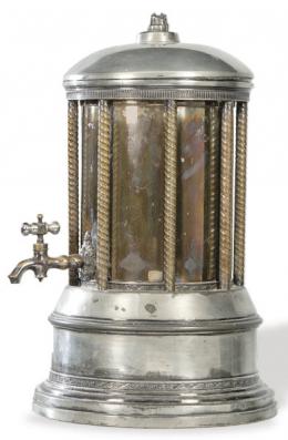 Lote 1261: Samovar de metal plateado de Meridien Britannia Company, Inglaterra S. XIX.