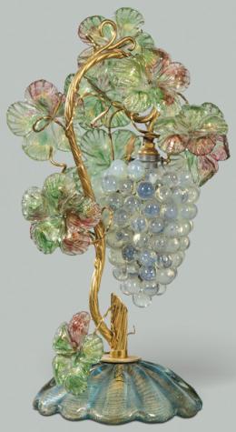 Lote 1284: Lámpara de mesa de cristal de Murano y bronce dorado, siguiendo modelos Art Nouveau.