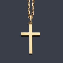 Lote 2361: Cruz y cadena en oro amarillo de 18K.