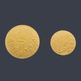 Lote 2592: Moneda Harry Potter en oro de 24K Edición Limitada 2 piezas.
Con estuches.