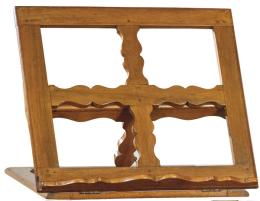Lote 1008: Atril de madera de nogal, España S. XVIII.
