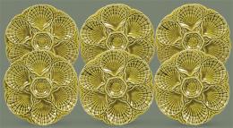 Lote 1025: Conjunto de seis platos para ostras en cerámica moldeada, pintada y esmaltada de Sarreguemines. Marca en la base.
Francia, S. XX