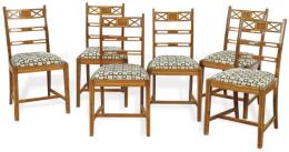 Lote 1220
Conjunto de seis sillas Eduardinas en madera de caoba, con decoración de marquetería