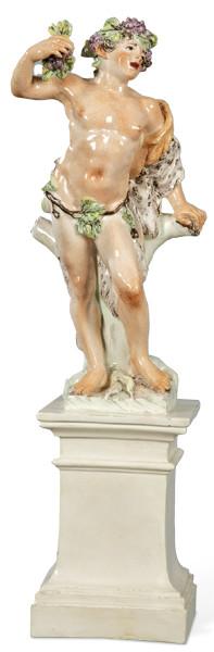 Lote 1250: Baco
Figura sobre un pedestal alto como si se tratase de una escultura monumental realizada en pasta tierna barnizada y pintada.
Real Fábrica de Porcelana del Buen Retiro, 1765-1803