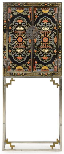 Lote 1362: Mueble bar de estilo chino años 60-70