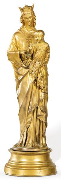 Lote 1486: "Virgen con Niño" escultura neogótica de bronce dorado, Francia h. 1900.