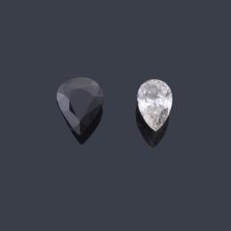 Lote 2393: Dos perillas, un diamante de 0,68 ct y un zafiro de 1,62 ct.