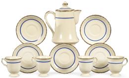 Lote 1451: Juego de café en loza fina de Grindley formada por cafetera y doce tazas decoradas en azul y dorado