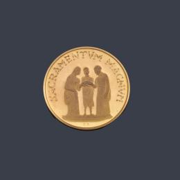 Lote 2798
Moneda conmemorativa del Sacramento en oro de 22 K.
Con certificado