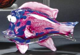 Lote 1015: Pez de cristal de Murano rosa con manchas azules