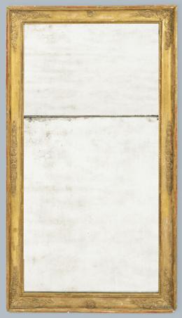 Lote 1073: Marco de espejo Luis XVI en madera y dorada
Francia, finales del S. XVIII