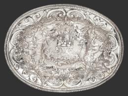 Lote 1183: Bandeja oval barroca de plata española punzonada de Palacios, Zaragoza h. 1731-1750.